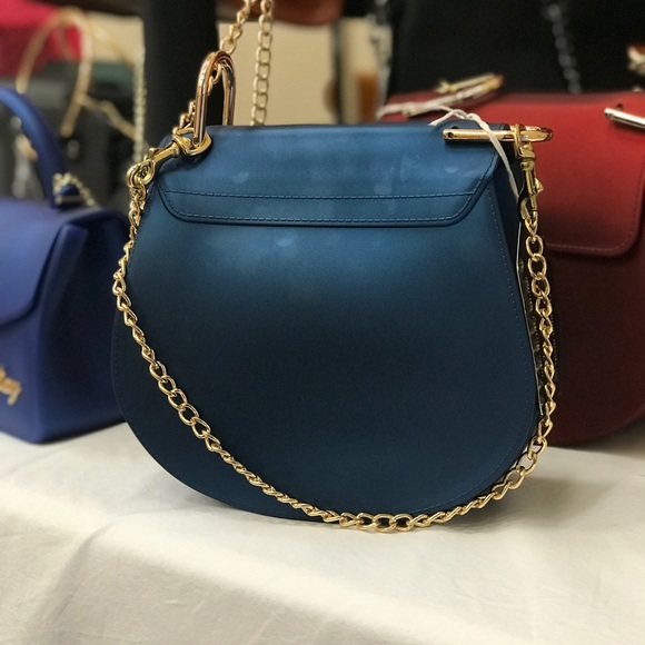 Purses - Picture 4 of 5